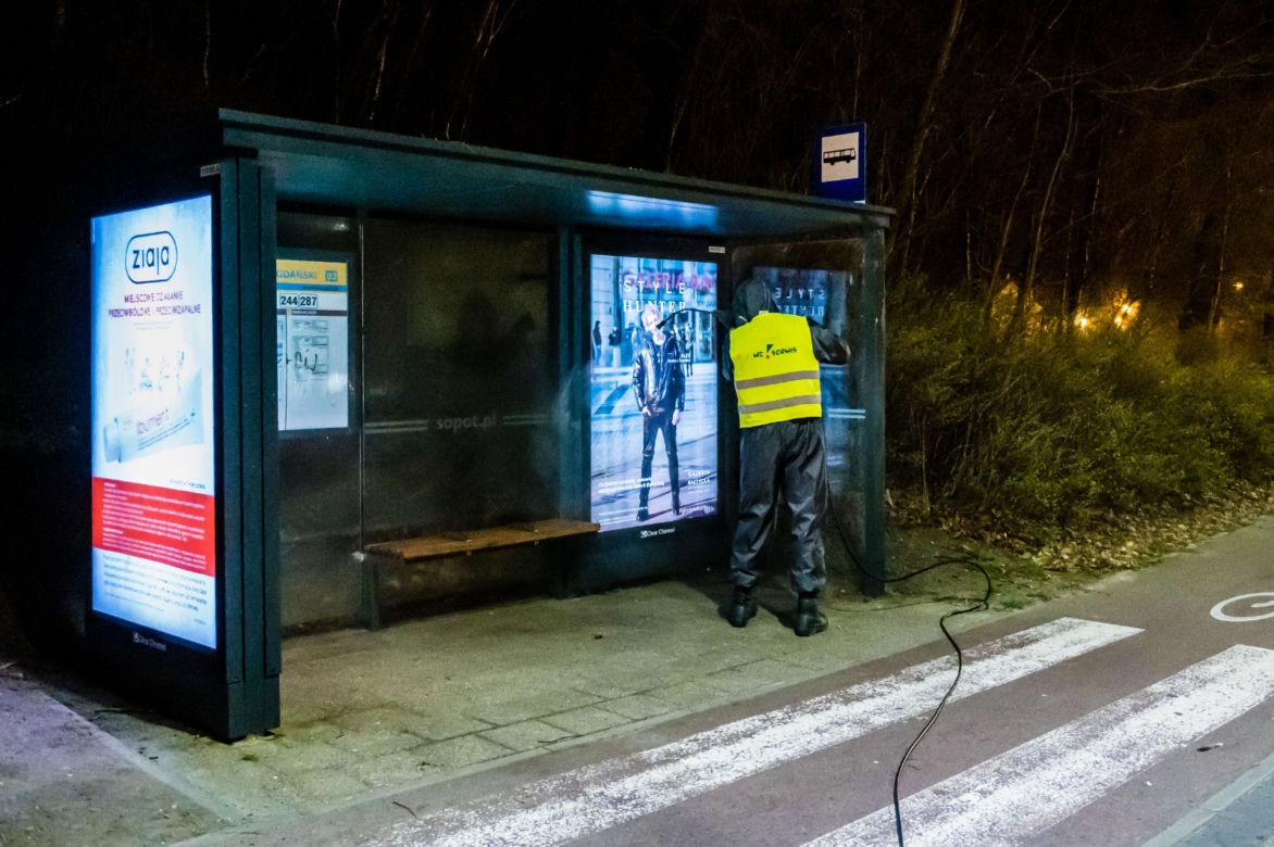 Koronawirus w Trójmieście. Tak zabijają zarazę na ulicach [ZDJĘCIA]