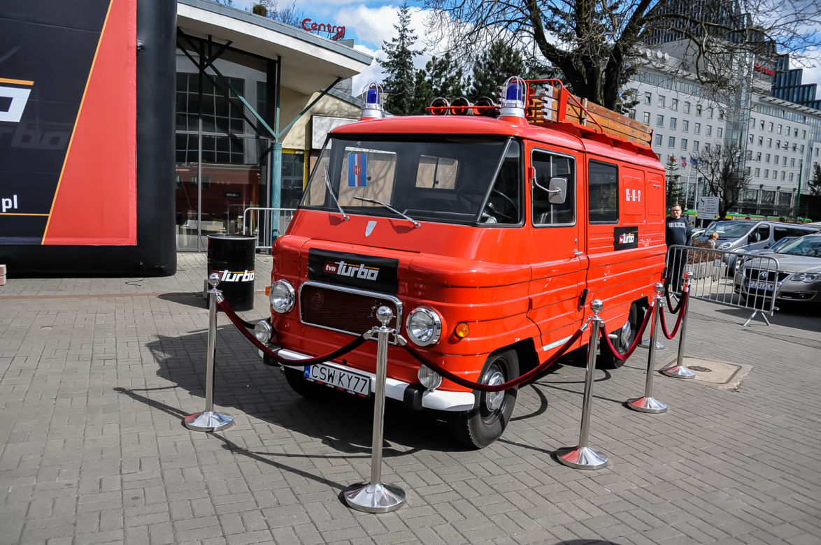 Klasyki i tuning – nietypowe auta na Poznań Motor Show
