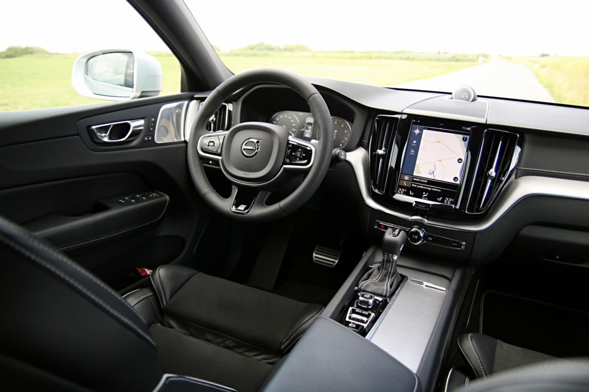 Volvo XC60 T6 AWD R-Design
