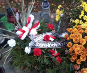 Grób gen. Jaruzelskiego w 40. rocznicę wprowadzenia stanu wojennego