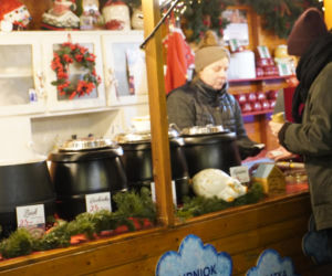 Jarmark bożonarodzeniowy w Katowicach 2025: Menu i cennik przysmaków