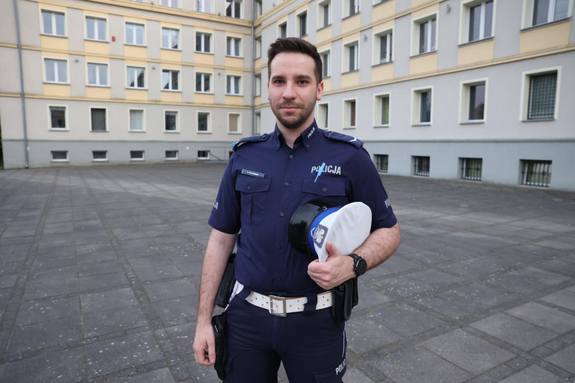 Policjanci uratowali 75-latka