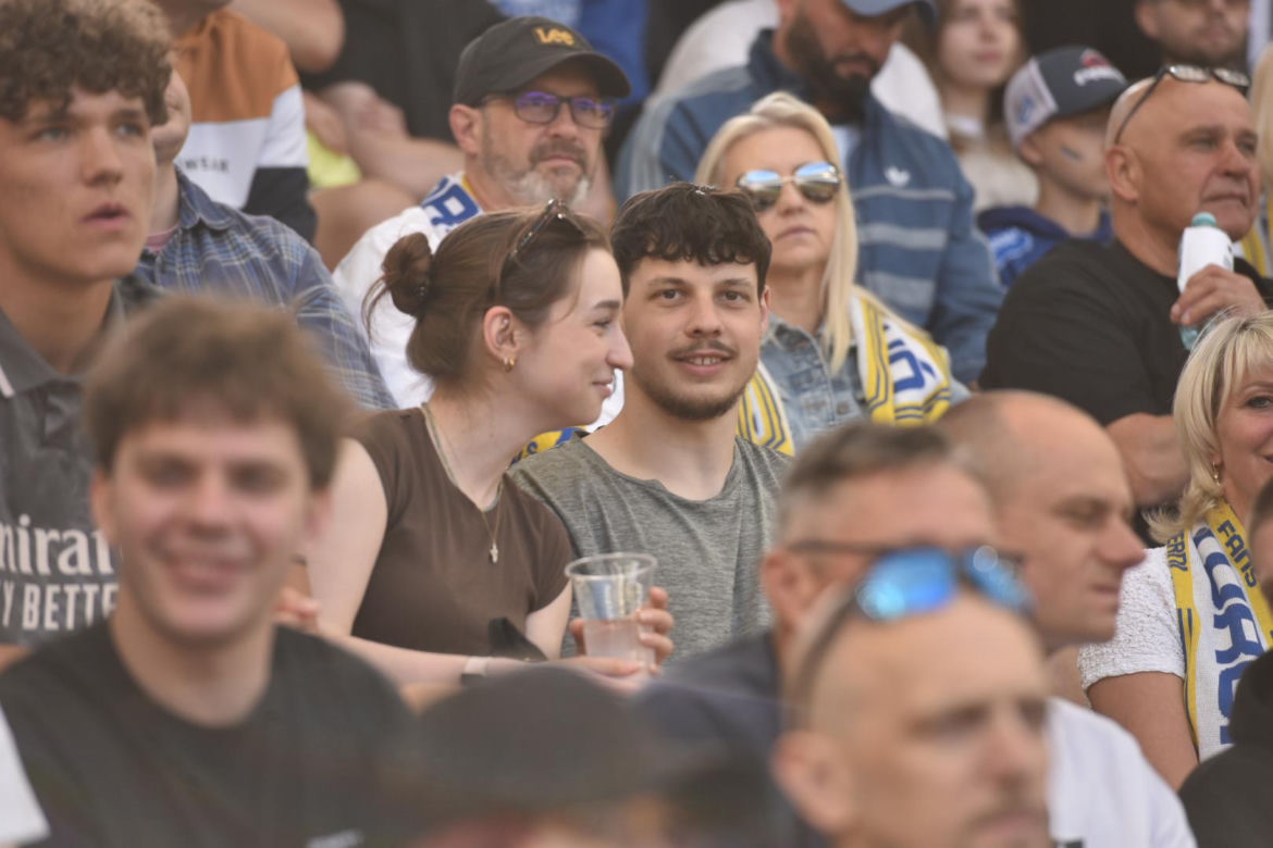 PRES Grupa Deweloperska Toruń - Gezet Stal Gorzów: Zdjęcia kibiców z meczu 7. kolejki PGE Ekstraligi na Motoarenie