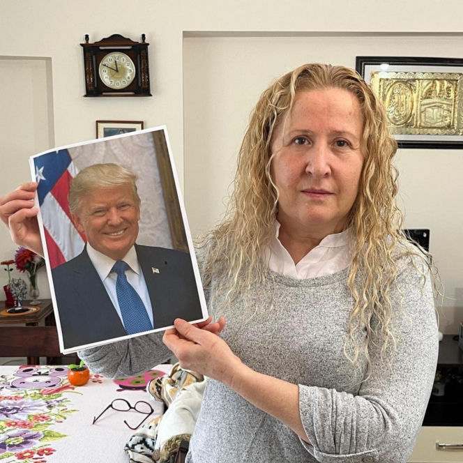 Twierdzi, że jest córką Trumpa