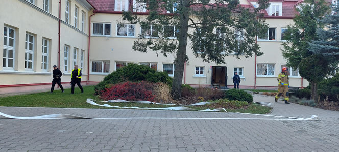 Próbna ewakuacja w zamojskim "rolniczaku"