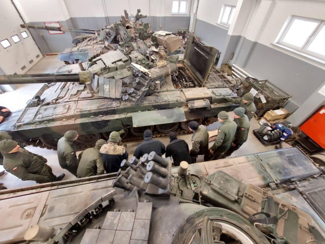 "Zawiszacy" za sterami legendy. Nowi kierowcy czołgów PT-91 w 15. Brygadzie