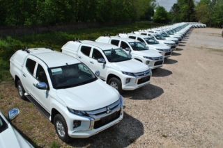 PKP kupiło 130 terenówek! Chodzi o specjalistyczne pick-upy Mitsubishi