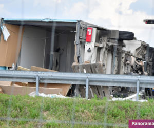 Wypadek autokaru z dziećmi na A1
