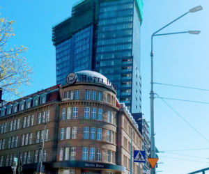 Budowa Hanza Tower - kwiecień 2020