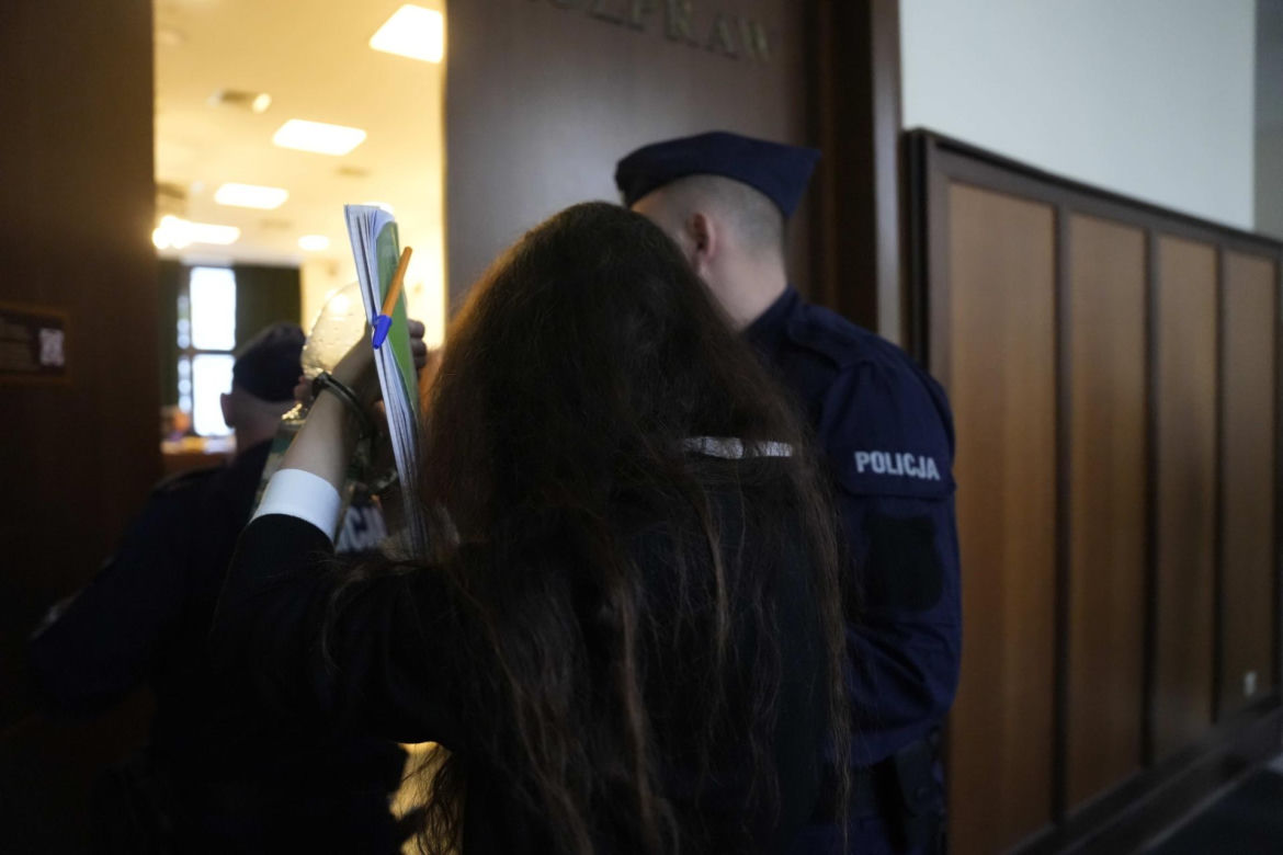 Magdalena D.-M. doprowadzona na salę. Sąd utajnił rozprawę