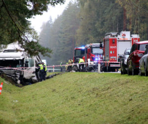 DK 65, Tatarowce. Czołowe zderzenie osobówki i tira. 30-latek i troje dzieci nie żyją
