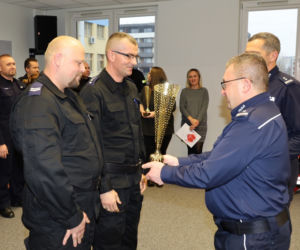 Policjanci z wydziału ruchu drogowego najlepsi w udzielaniu pierwszej pomocy! Wygrali Puchar Komendanta