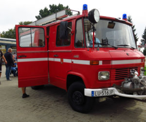 Zlot zabytkowych samochodów