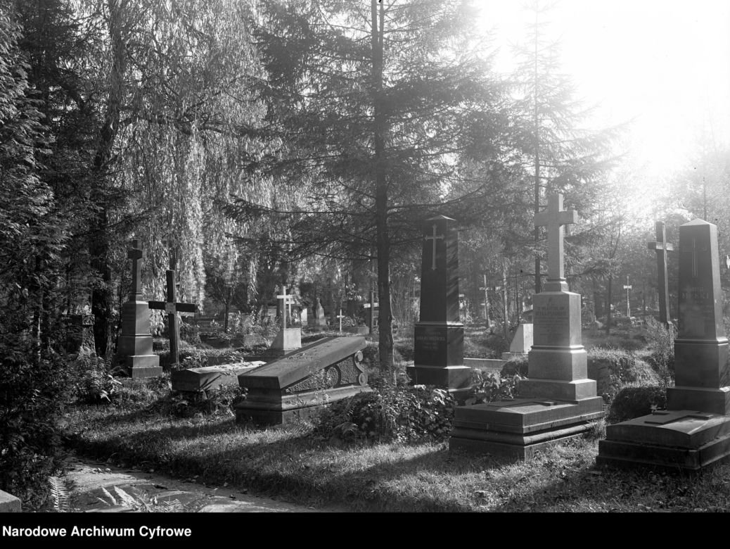 Dzień Wszystkich Świętych w Krakowie w latach 1925-1935