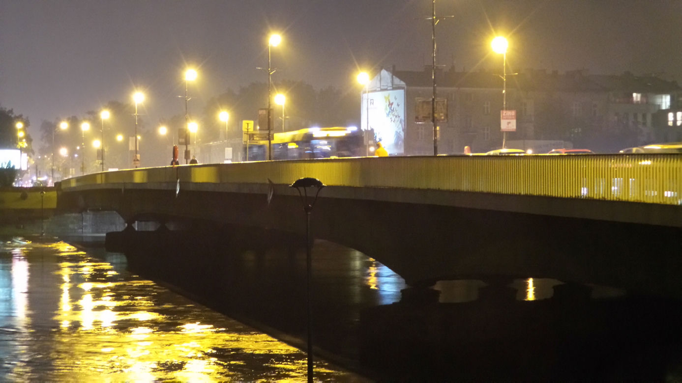 Wielka woda w Krakowie. W piątek rano fala kulminacyjna