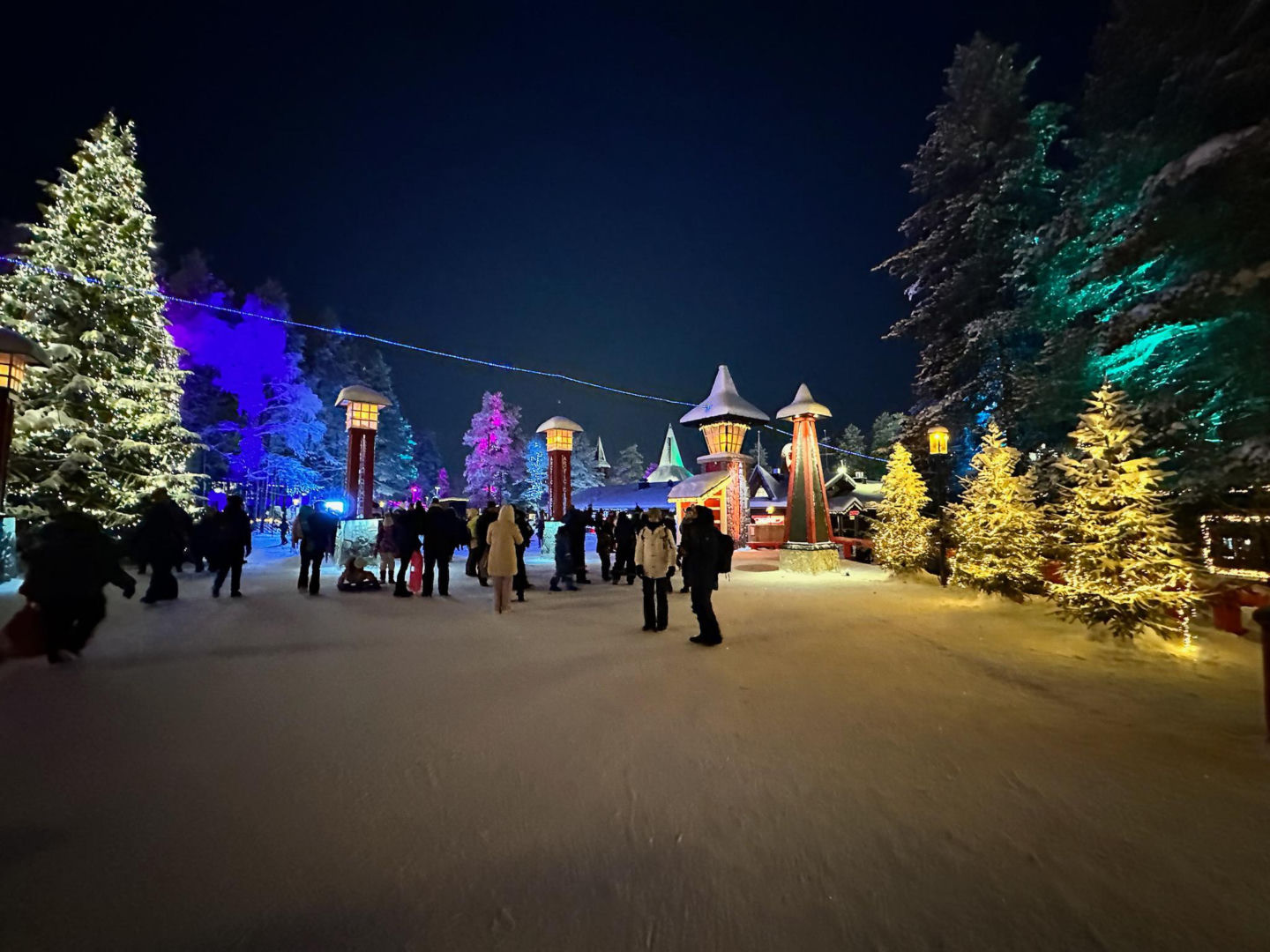 Rovaniemi w Finlandii. Wioska Świętego Mikołaja