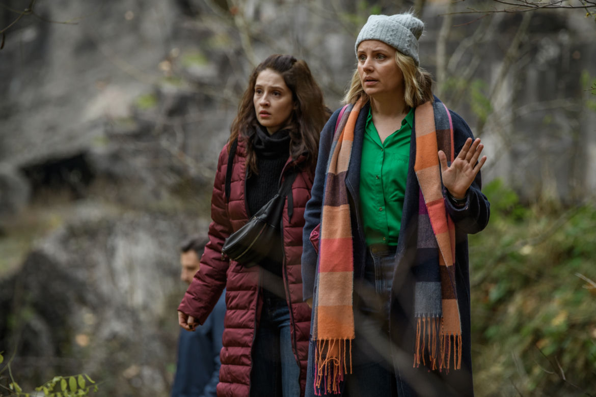 Komisarz Mama 3 sezon. Maria (Paulina Chruściel), Roma (Anna Matysiak)