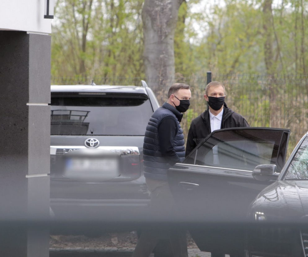 Prezydent Andrzej Duda dogląda nowej willi pod Krakowem
