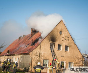 Groźny pożar pod Oleśnicą