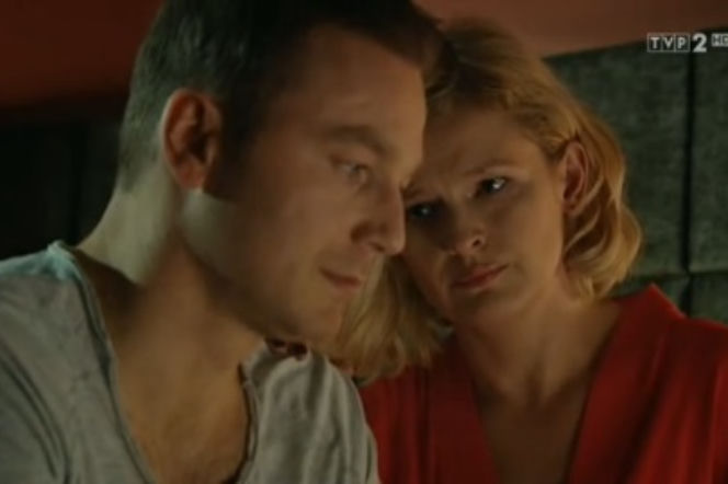M jak MIŁOŚĆ odc. 982. Andrzej Budzyński (Krystian Wieczorek), Marta (Dominika Ostałowska)