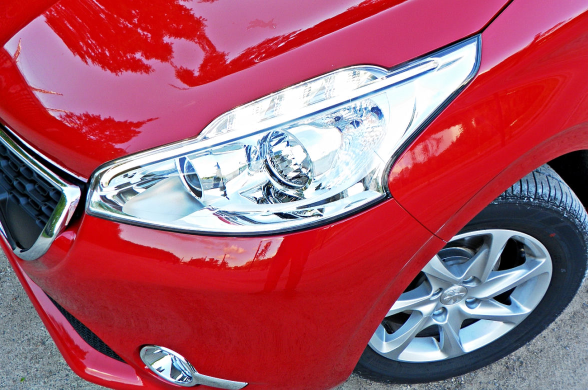 Peugeot 208 1.2 VTi 