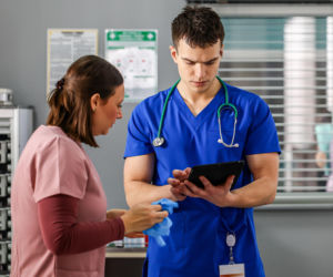 Szpital św. Anny, odcinek 107: Kaśka otrzymuje dobre wieści od prawniczki. Marta rozpoczyna nową pracę