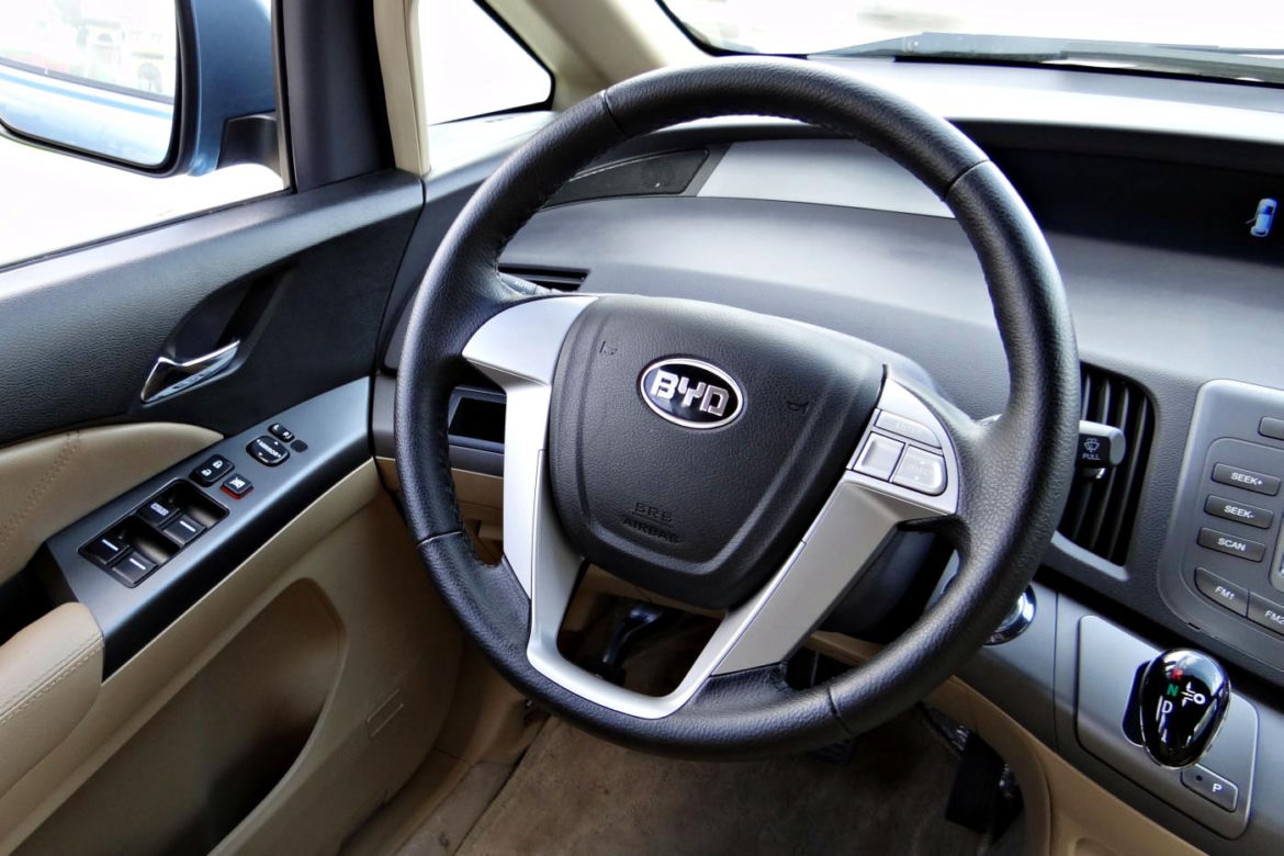 BYD E6 - elektryczne auto z Chin