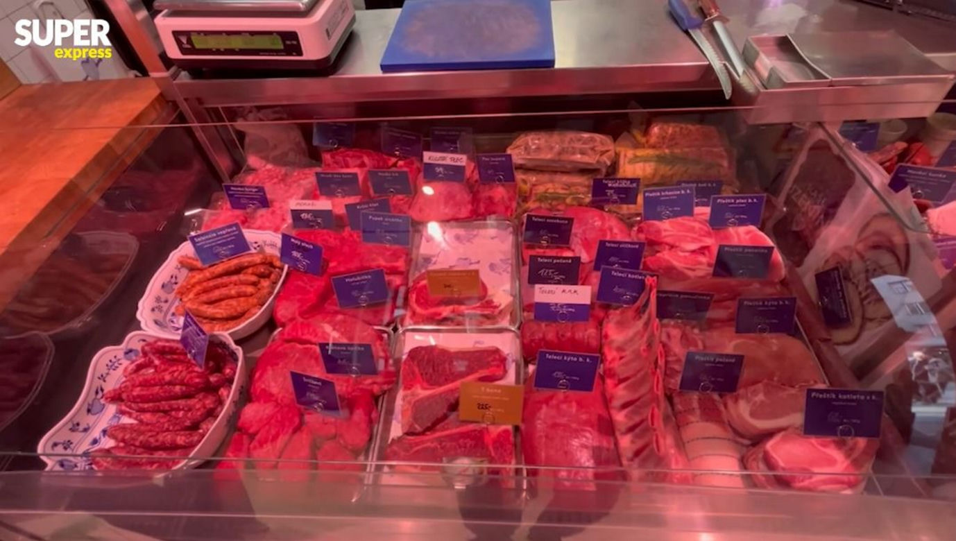 Przed meczem Czechy - Polska testujemy w Pradze najlepszego burgera w Europie