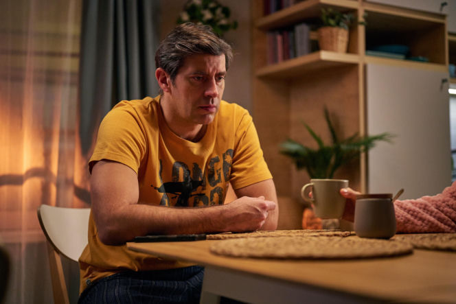 "Na Wspólnej", odcinek 4168: Ksawery odkrywa szokującą prawdę. To nie jego dziewczyna jest w ciąży, a jego matka