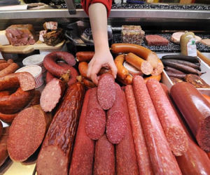 Wieprzowina mięso salami sklep mięsny