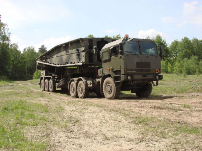 Kolejna Daglezja MS-20 odebrana. Wojsko polskie z nowym mostem towarzyszącym