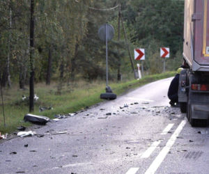Tragedia na drodze do Szubina. 29-letni Paweł zginął pod kołami TIRA