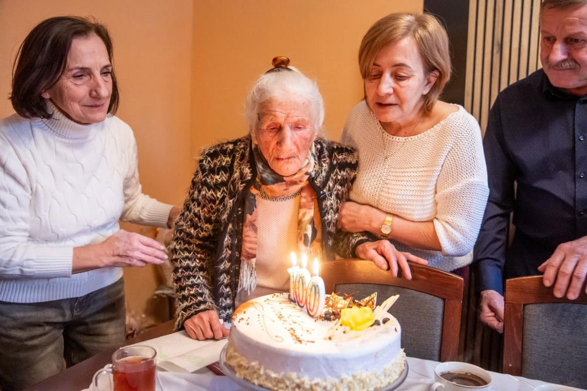 Życie pani Anieli jest naznaczone wojennymi traumami! Teraz skończyła 100 lat i wspomina młodość