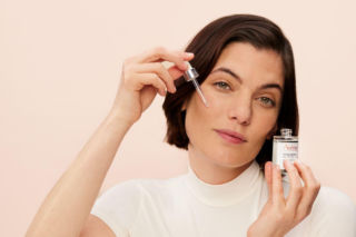 Święta w rytmie slow ageing: jak wspierać długowieczność skóry w czasie zimowego przesilenia