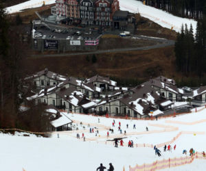 Ukraińcy pławią się w luksusie i bawią w najlepsze? Tak naprawdę wygląda Bukovel