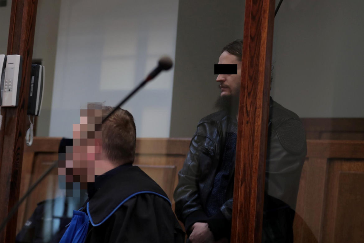 Paczka wybuchła w rękach Urszuli. Błażej K. stanął przed sądem