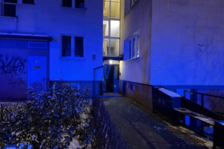 Sąsiedzi zaalarmowali służby. W mieszkaniu znaleziono ciało 7-miesięcznego dziecka. Co tam się stało?!