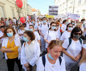 Protest pracowników służby zdrowia w Warszawie