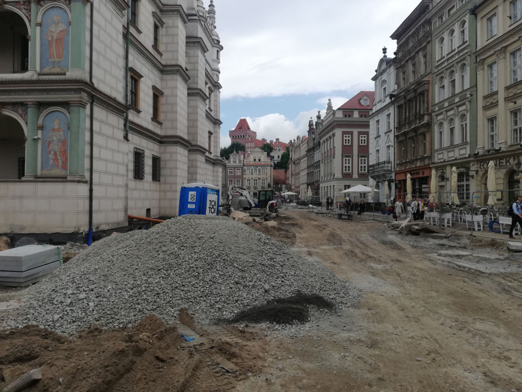 Trwa remont Starego Rynku w Poznaniu. Tak wygląda obecnie [13.07.2023]
