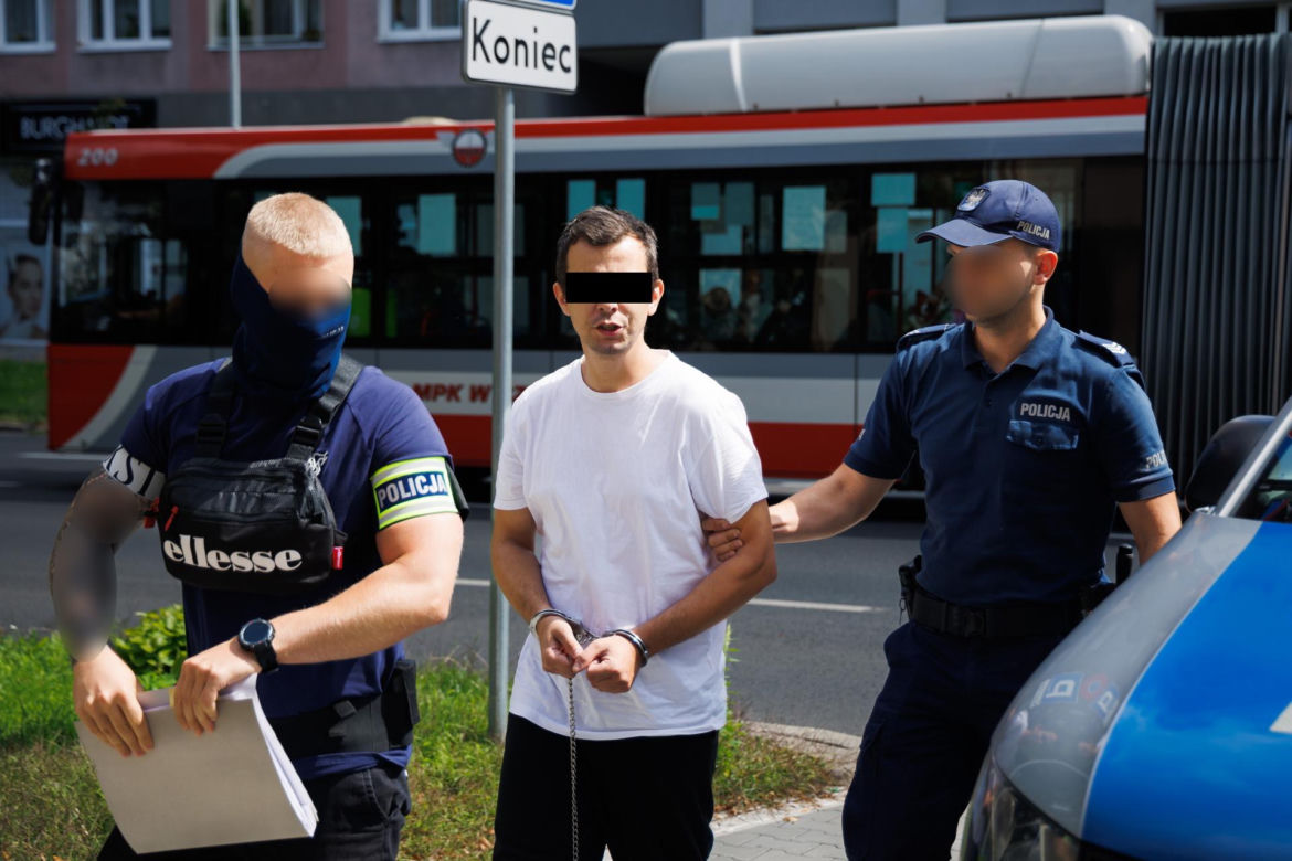 Strzelił bratu w twarz. Piotr nawet nie stanie przed sądem?
