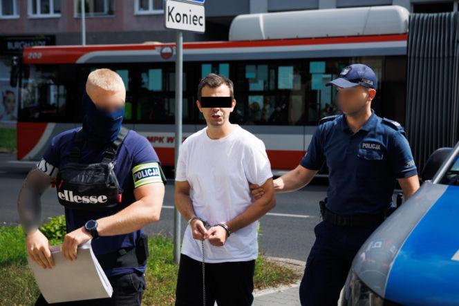 Strzelił bratu w twarz. Piotr nawet nie stanie przed sądem?