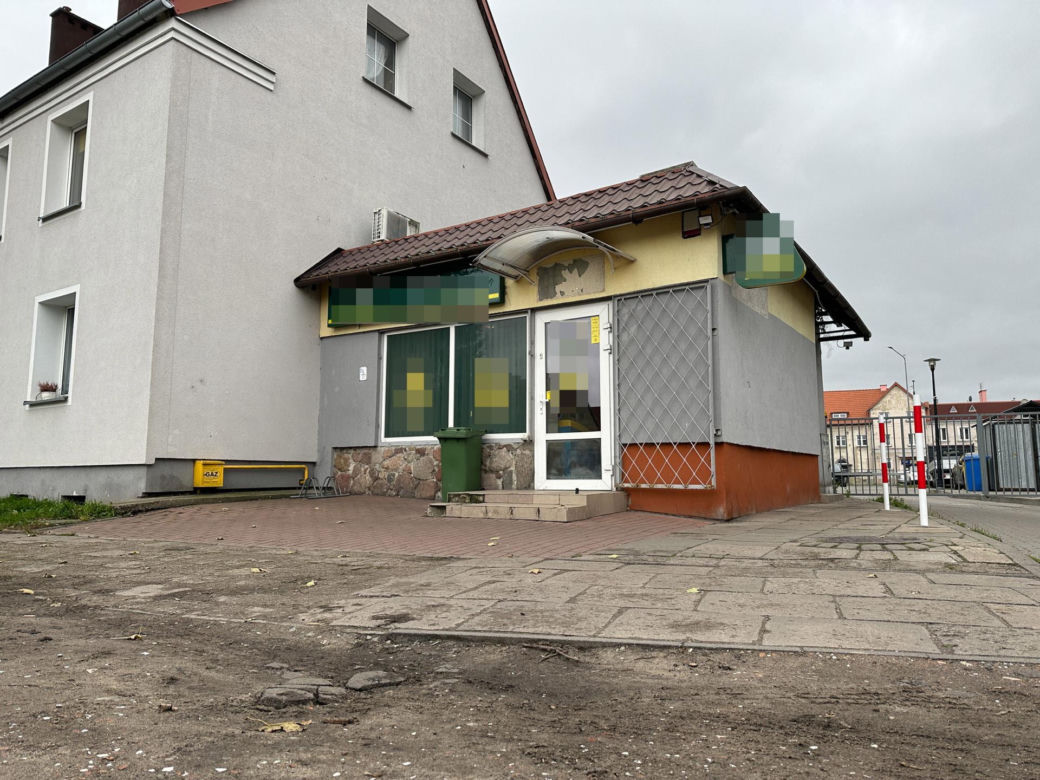 Wpadł do sklepu ze szlifierką. Nie chodziło o reklamację