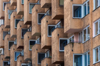 Sprawdź się w quizie. Warszawskie bloki z PRL-u - czy rozpoznasz je wszystkie?