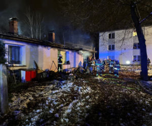 Tragiczny pożar w Pszczynie. Jedna osoba nie żyje, budynek spłonął. Co z pozostałymi mieszkańcami?