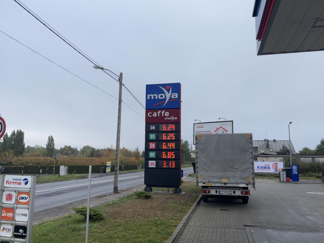 Ceny paliw przed Wszystkich Świętych