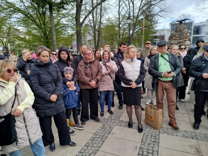 Siedlczanie uczcili minutą ciszy pamięć o zmarłym pośle Łukaszu Litewce