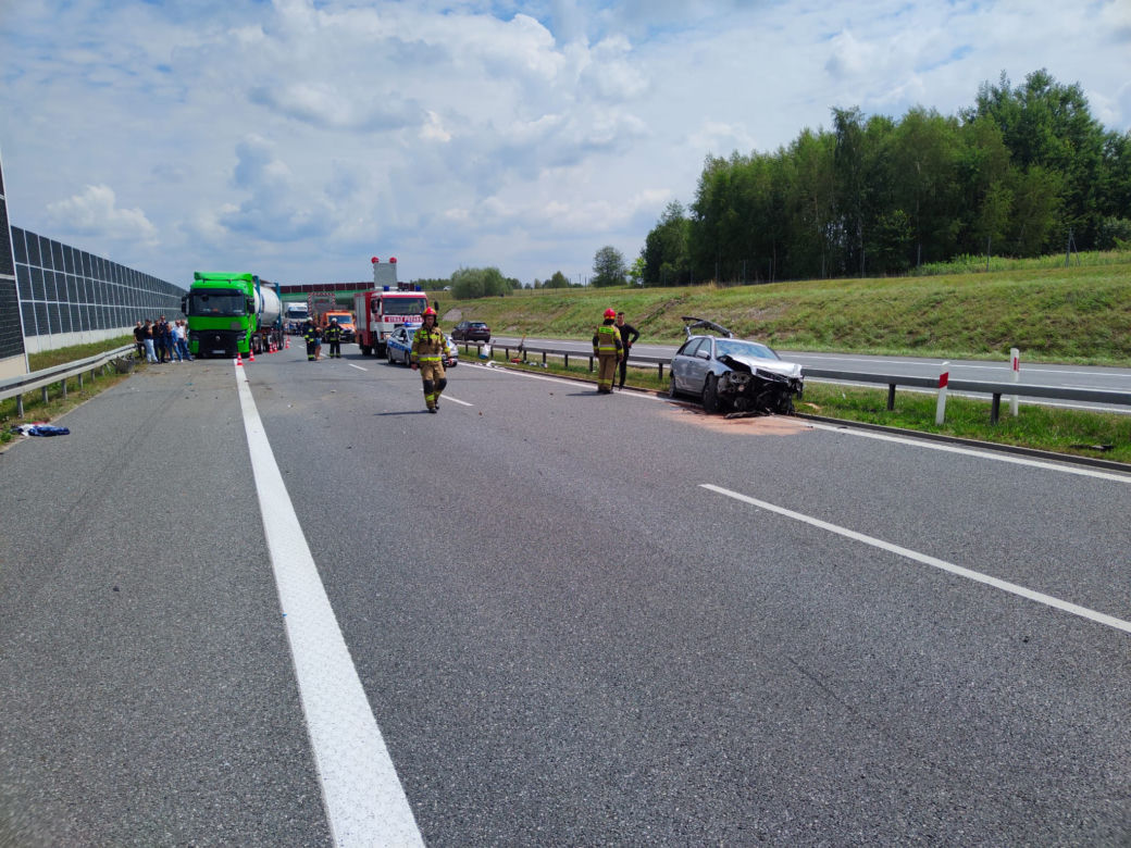 Wypadek na A4 koło Brzeska