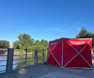 Ciało mężczyzny w Odrze we Wrocławiu. Makabryczne zgłoszenie nad ranem