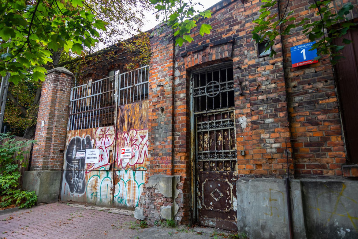 Drucianka Campus na terenie fabryki Drucianka – brama