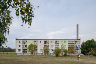 Samotny blok w szczerym polu. Jędrzej Sokołowski: wybieram kilka punktów z nieskończonej rzeczywistości 